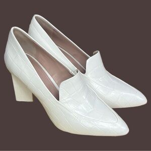 AD & Daughters White Shoes Size 8.5